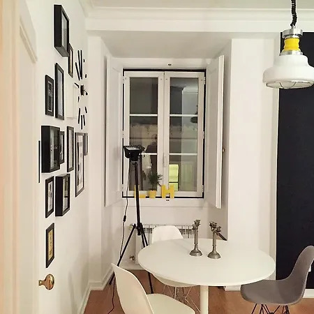 Apartment Camoes Square Chiado Apart Lisbon